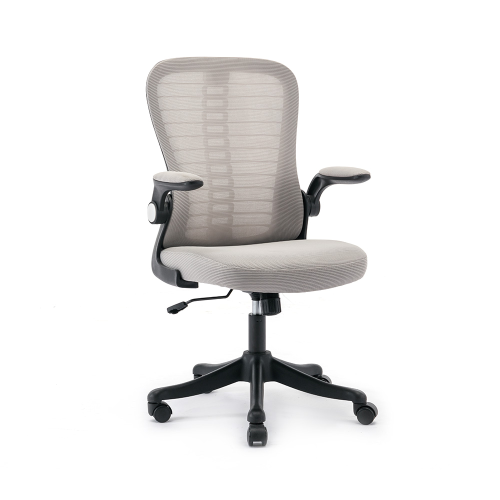 Hva er fordelene med Swivel Mesh Home Office Seter Computer Office Chairs når det gjelder komfort sammenlignet med tradisjonelle kontorstoler i skinn?